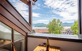 Kuschelnester und Ferienwohnung ChiemseeGlück mit wunderschönem Chiemseeblick